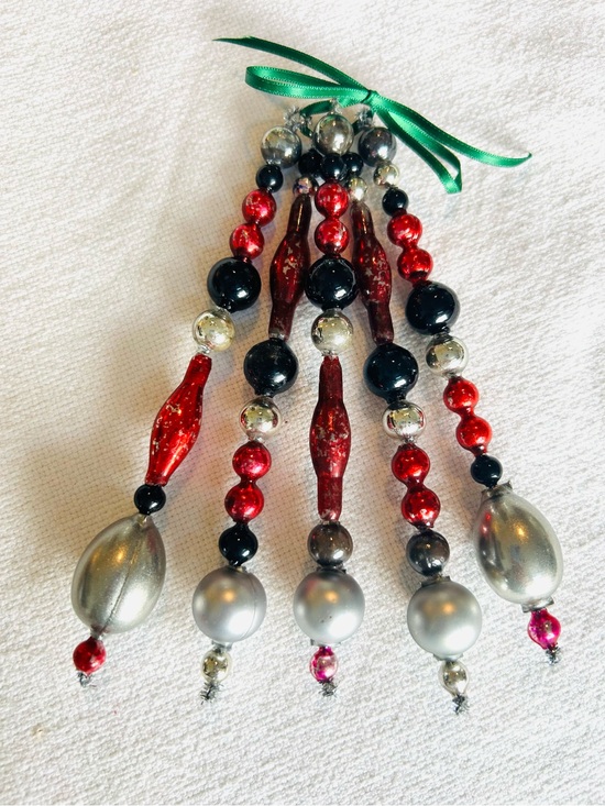 Vintage repurposed Other - 🍁🎃Vintage Repurposed Fall Halloween ornaments, mercury Glass garland bead icicle